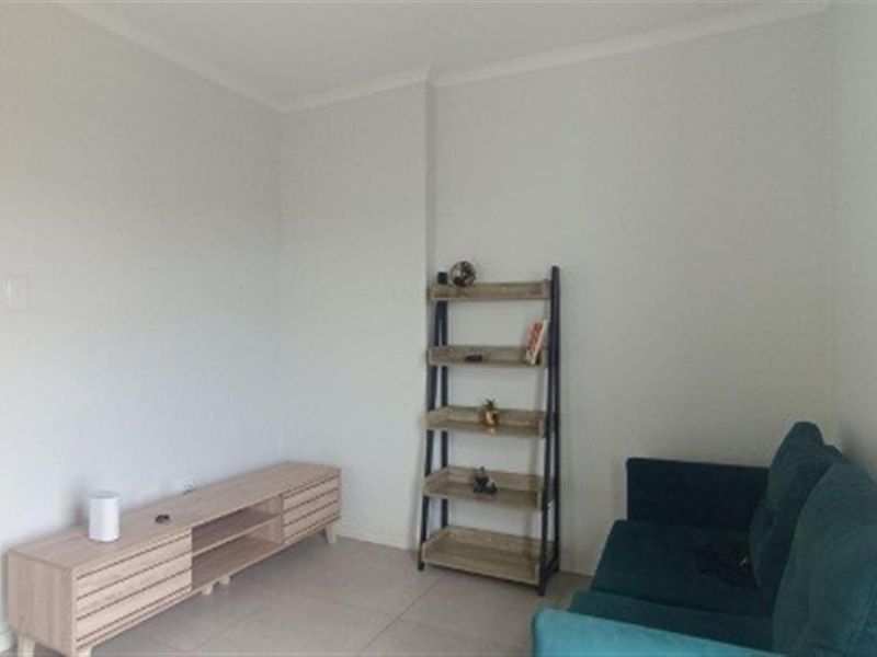 Penthouse double storey 3 bedroom Apartment For Sale in Carlswarld, Midrand - Photo 8