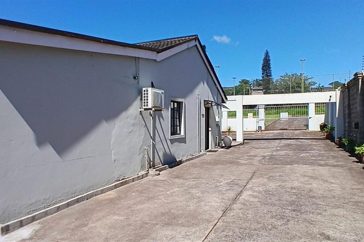 Well-Established Guest House- Fully Functional, Income Generating For Sale  Empangeni KwaZulu Natal - Photo 4