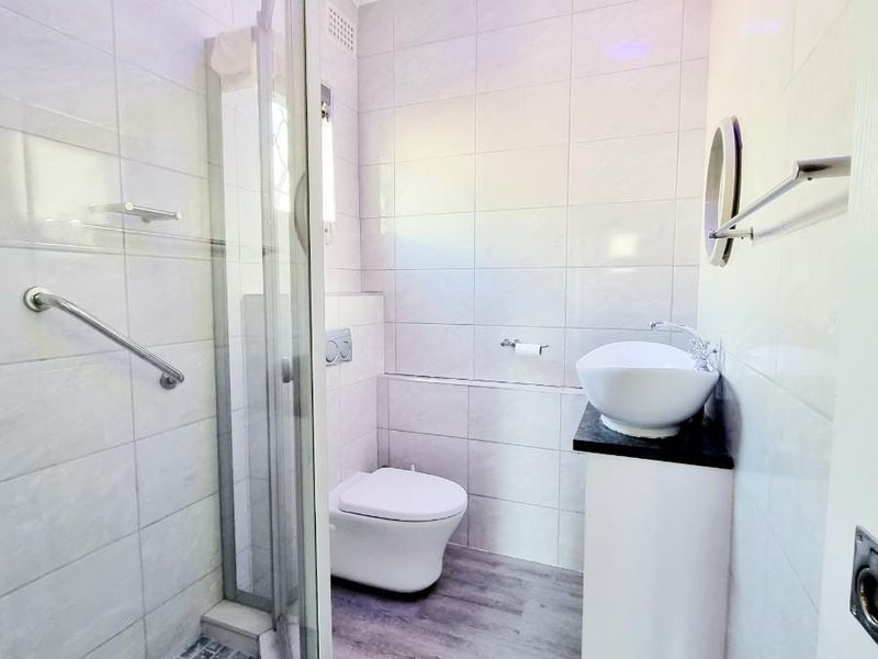 Grannyflat To Rent in Blomtuin Bellville - Photo 4