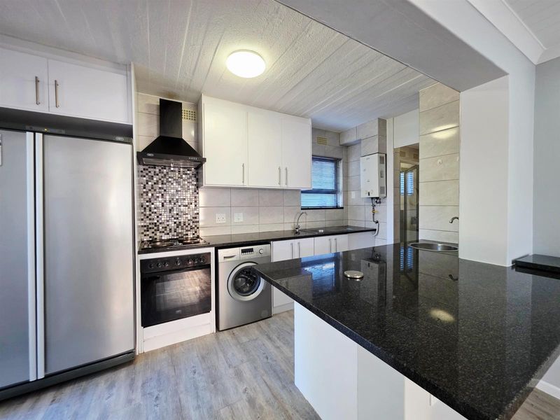 Grannyflat To Rent in Blomtuin Bellville - Photo 7