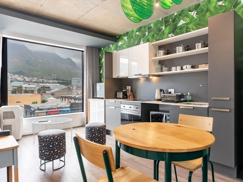 Fully Furnished 1-Bedroom Apartment in WEX1 | 4th Floor | Available 1 May for long term rental only - Photo 7