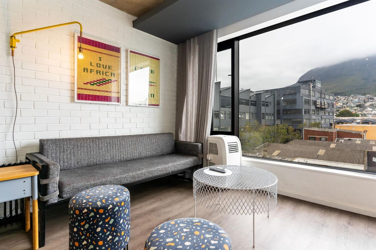 Fully Furnished 1-Bedroom Apartment in WEX1 | 4th Floor | Available 1 May for long term rental only - Photo 3