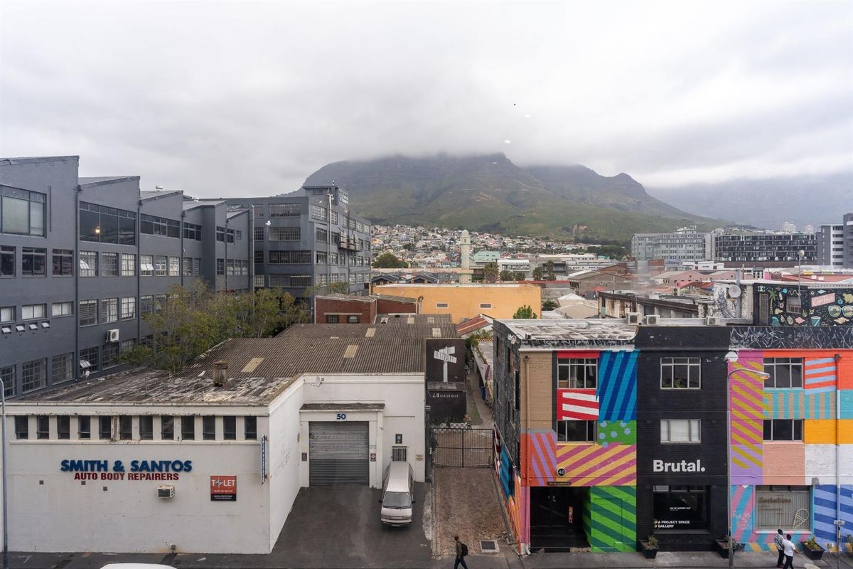 Fully Furnished 1-Bedroom Apartment in WEX1 | 4th Floor | Available 1 May for long term rental only - Photo 4