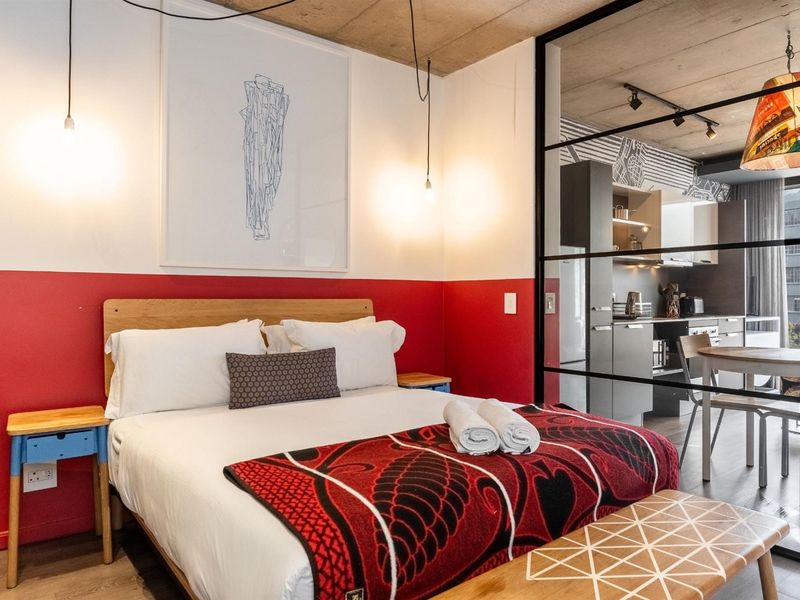 Fully Furnished 1-Bedroom Apartment in WEX1 | 4th Floor | Available 1 May for long term rental only - Photo 9