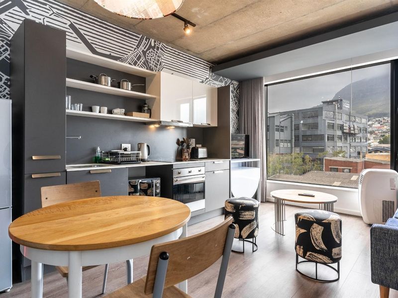 Fully Furnished 1-Bedroom Apartment in WEX1 | 4th Floor | Available 1 May for long term rental only - Photo 7