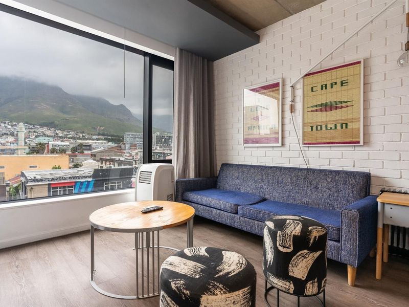 Fully Furnished 1-Bedroom Apartment in WEX1 | 4th Floor | Available 1 May for long term rental only - Photo 2