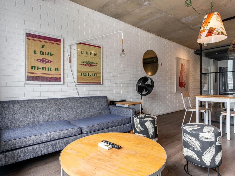 Fully Furnished 1-Bedroom Apartment in WEX1 | 4th Floor | Available 1 May for long term rental only - Photo 3