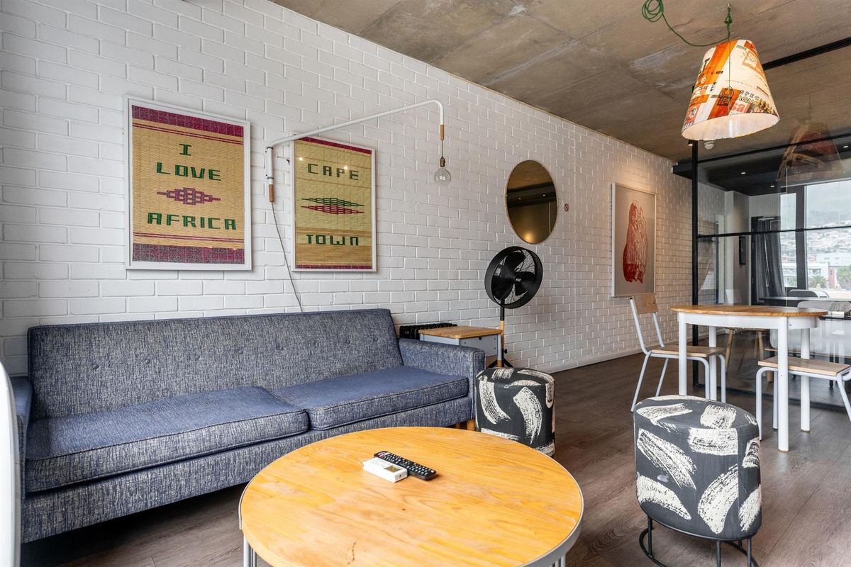 Fully Furnished 1-Bedroom Apartment in WEX1 | 4th Floor | Available 1 May for long term rental only - Photo 3