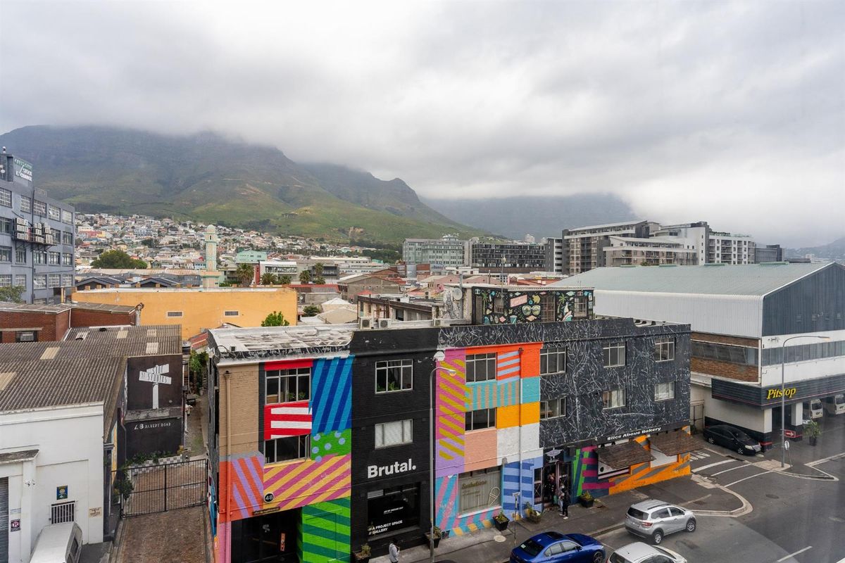 Fully Furnished 1-Bedroom Apartment in WEX1 | 4th Floor | Available 1 May for long term rental only - Photo 4