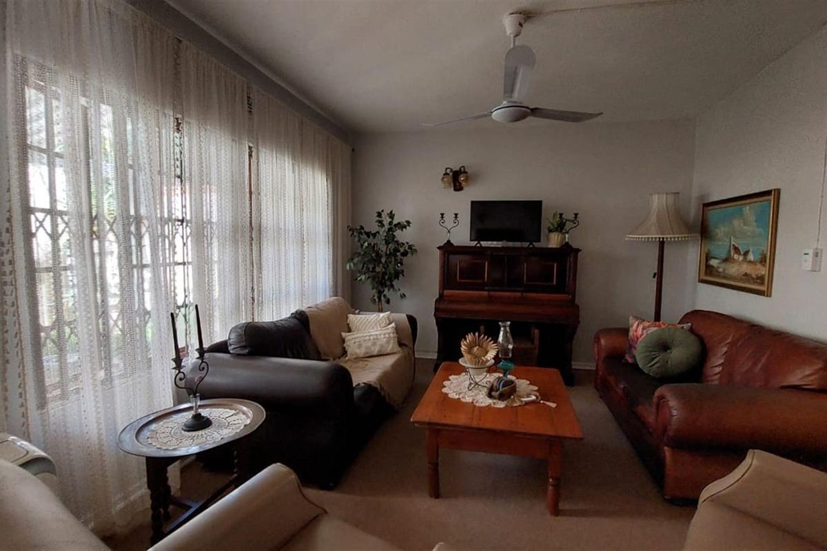 Beautiful Duplex for sale in Uvongo, KwaZulu-Natal - Photo 5