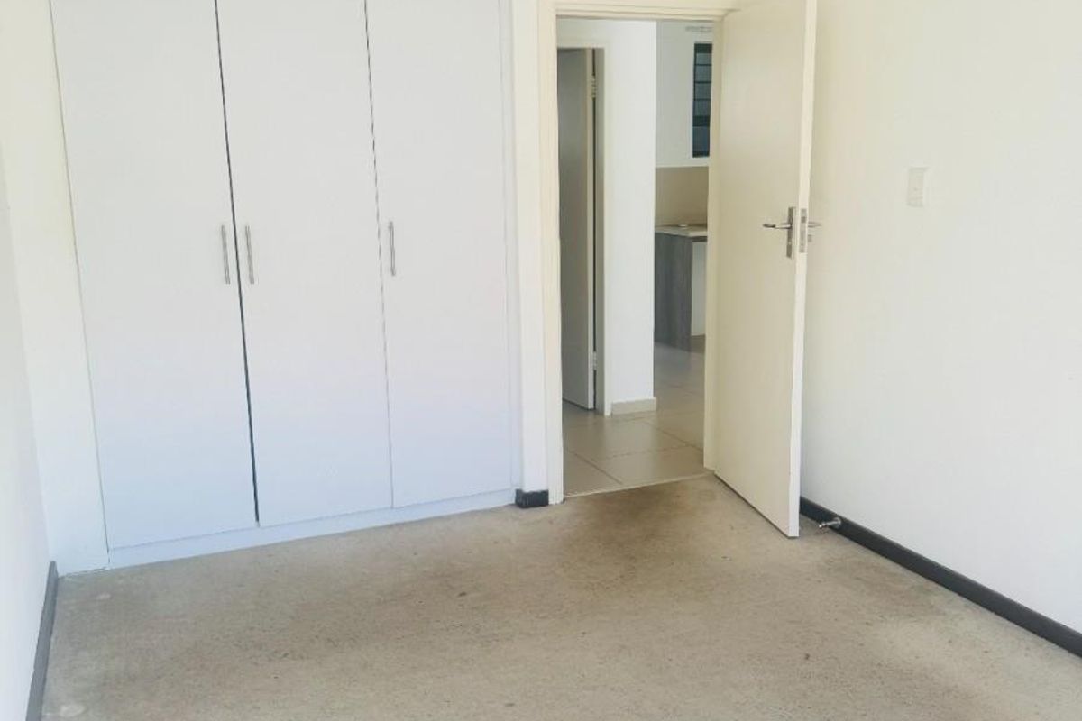 1 Bed ,1 Bath GROUND Floor apartment for rent in Carlswald - Photo 5