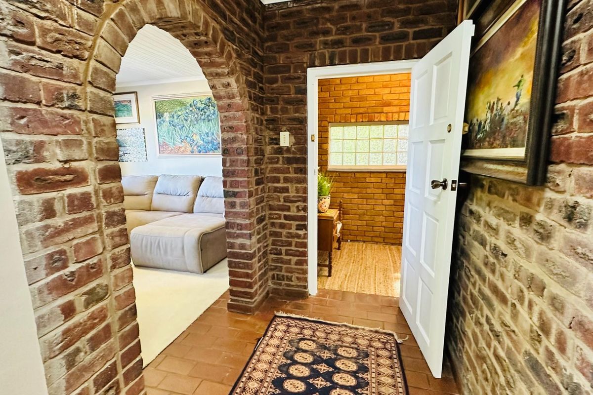 Luxury Coastal Family Home for Rent with Spectacular Sea Views! - Photo 5