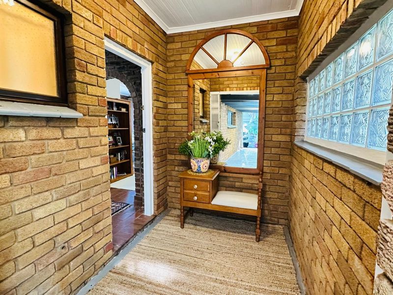 Luxury Coastal Family Home for Rent with Spectacular Sea Views! - Photo 3