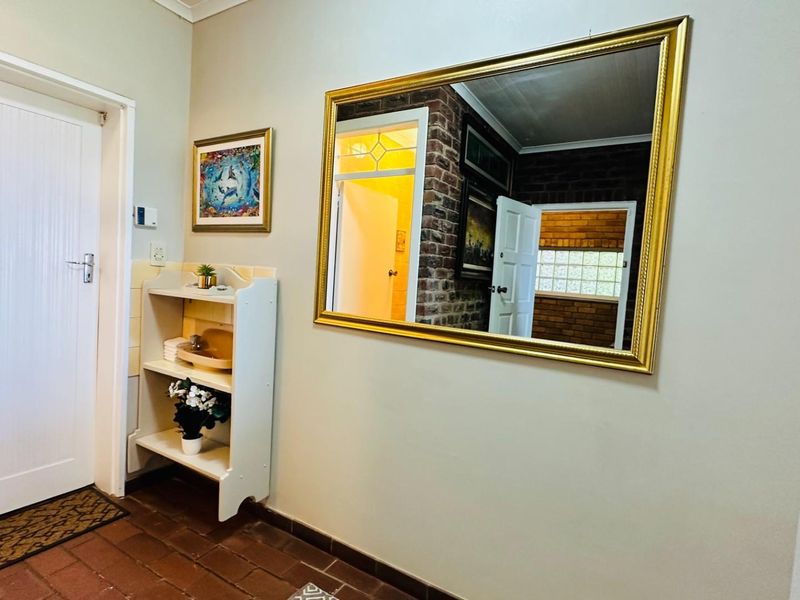 Luxury Coastal Family Home for Rent with Spectacular Sea Views! - Photo 8