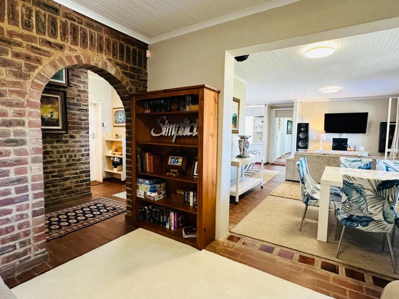 Luxury Coastal Family Home for Rent with Spectacular Sea Views! - Photo 9