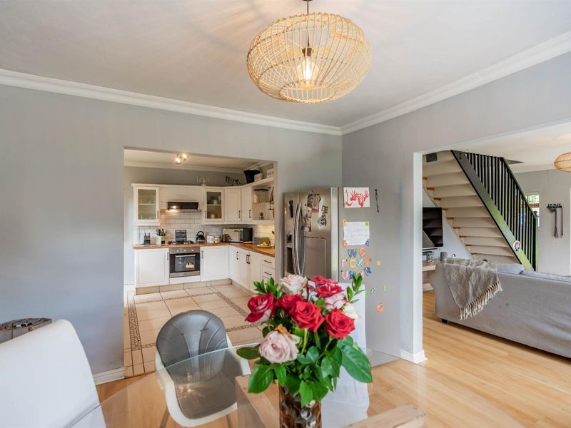 The Perfect Family Home, Private And Stylish - Photo 8