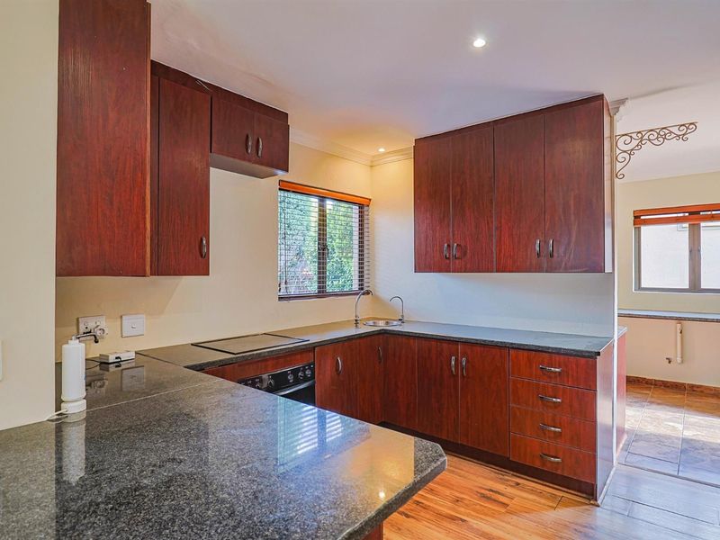 Stylish Family Living with a Versatile Flatlet in Prestigious Estate - Photo 6