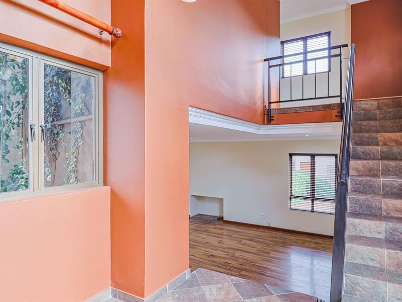 Stylish Family Living with a Versatile Flatlet in Prestigious Estate - Photo 3