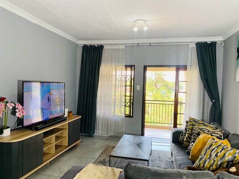 2 Bedroom, 2 Bathroom Apartment For Sale in Heatherview, Akasia - Photo 8