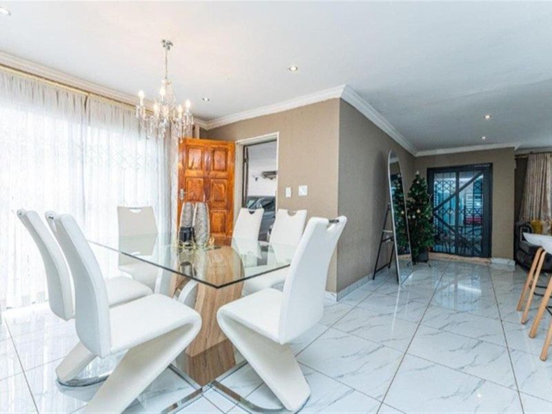 House For Sale in Protea Glen, Soweto - Photo 7