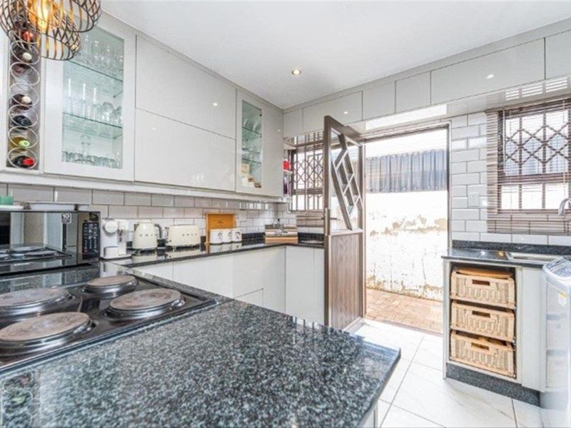 House For Sale in Protea Glen, Soweto - Photo 5