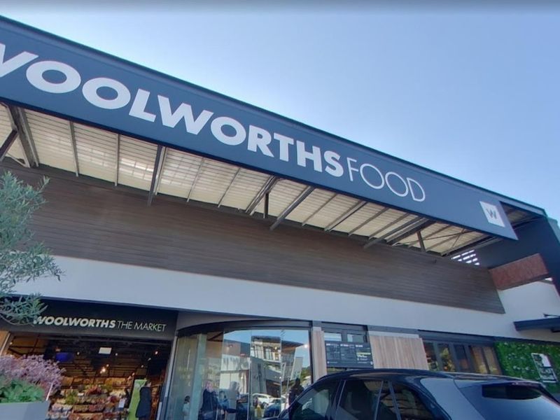 Retail Shop to rent at The Village Square Durbanville - Photo 7