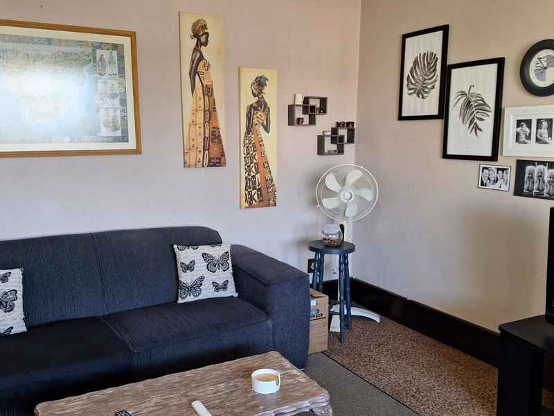 Great Investment Opportunity - Main House + Spacious Flat in Berea - Photo 10