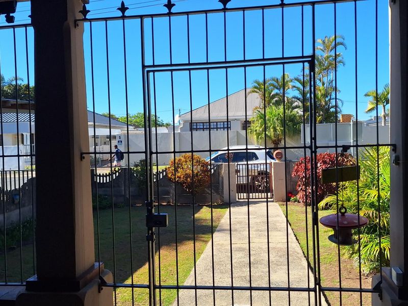 Great Investment Opportunity - Main House + Spacious Flat in Berea - Photo 4