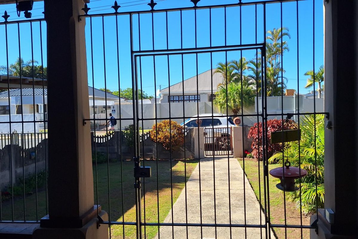 Great Investment Opportunity - Main House + Spacious Flat in Berea - Photo 4