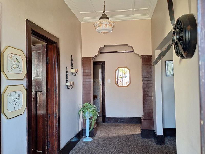 Great Investment Opportunity - Main House + Spacious Flat in Berea - Photo 2