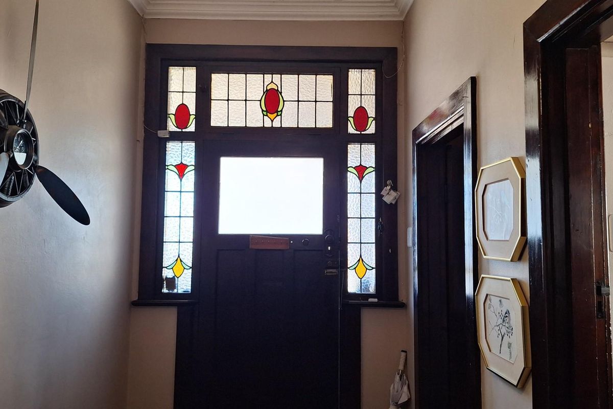 Great Investment Opportunity - Main House + Spacious Flat in Berea - Photo 3