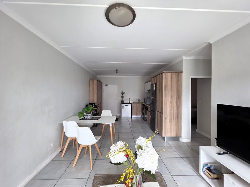 2 Bedroom Apartment For Sale in The Blyde Riverwalk Estate, Pretoria East - Photo 4