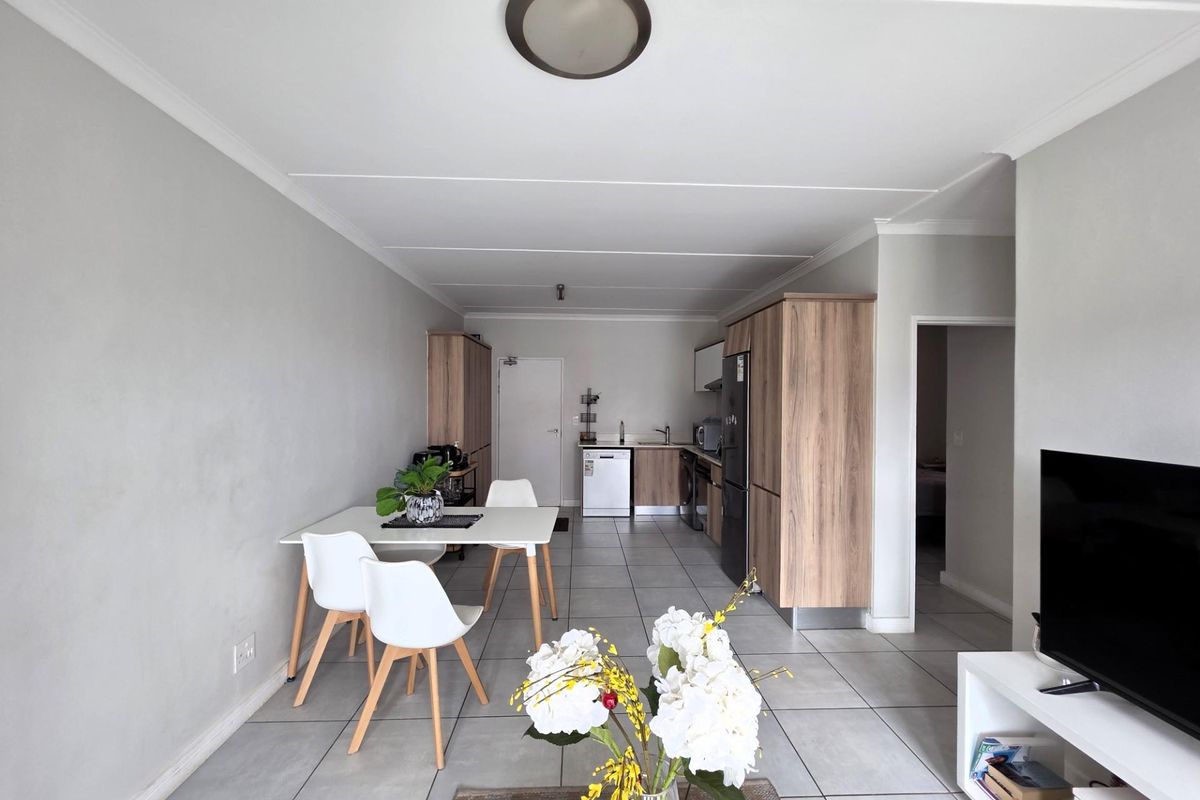 2 Bedroom Apartment For Sale in The Blyde Riverwalk Estate, Pretoria East - Photo 4