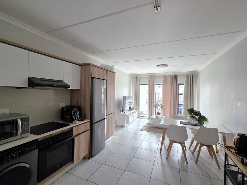 2 Bedroom Apartment For Sale in The Blyde Riverwalk Estate, Pretoria East - Photo 3