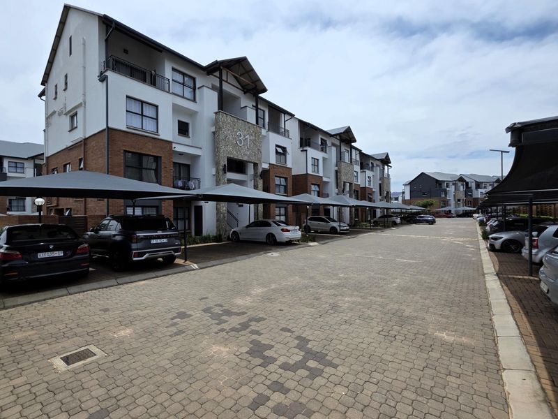 2 Bedroom Apartment For Sale in The Blyde Riverwalk Estate, Pretoria East - Photo 2