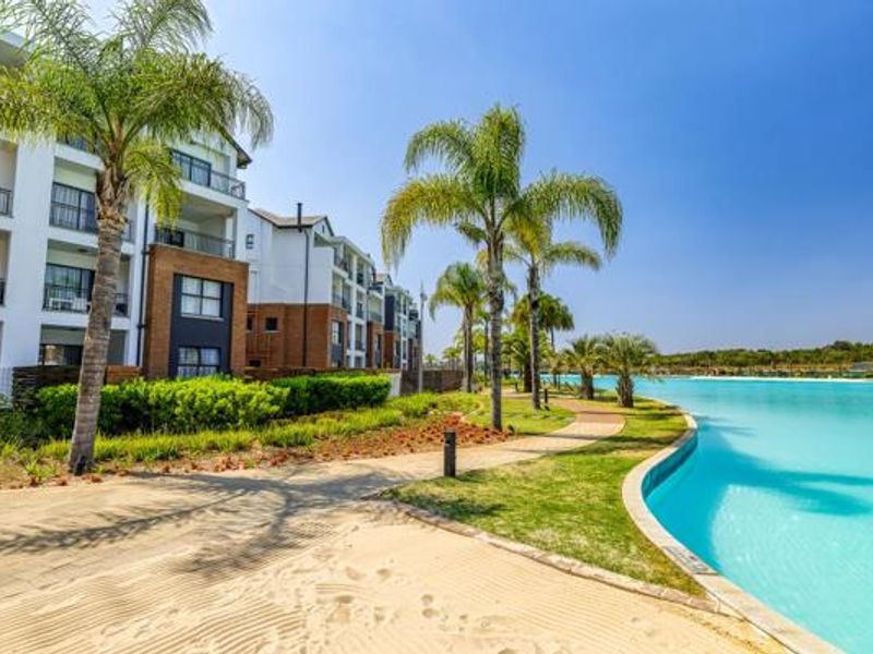 2 Bedroom Apartment For Sale in The Blyde Riverwalk Estate, Pretoria East - Photo 1