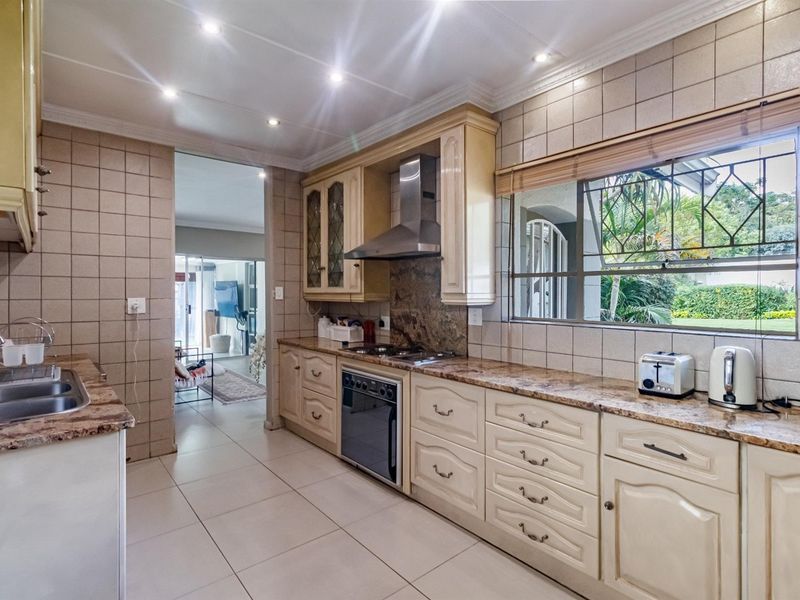 4 Bedroom house To Rent in Beverley Gardens Randburg - Photo 4