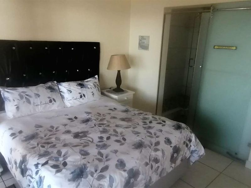 Sea View Apartment for sale, Uvongo, Kwazulu-Natal - Photo 10