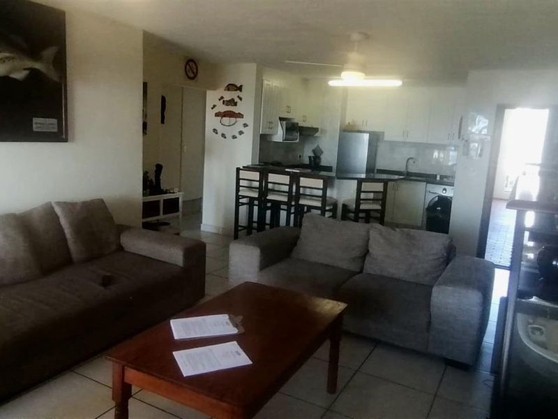 Sea View Apartment for sale, Uvongo, Kwazulu-Natal - Photo 4