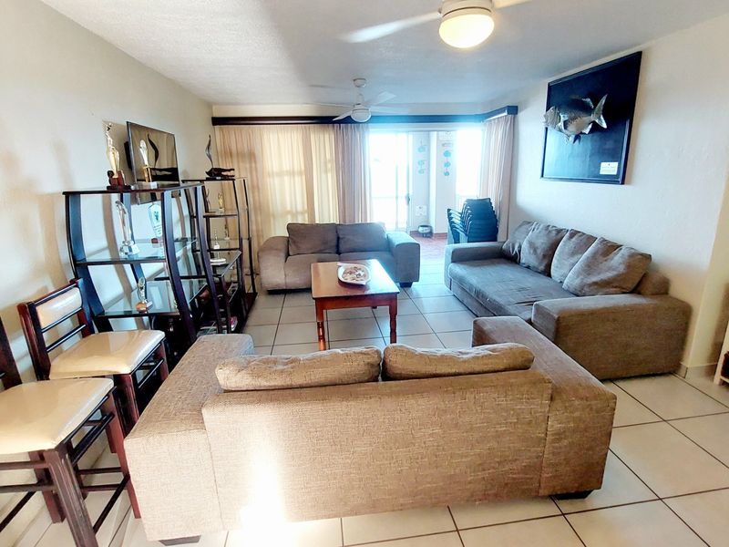 Sea View Apartment for sale, Uvongo, Kwazulu-Natal - Photo 5