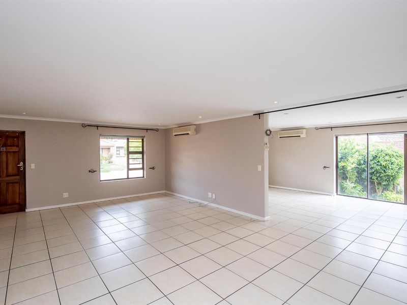 3 Bedroom Townhouse To Let In Welgevonden Estate - Photo 2