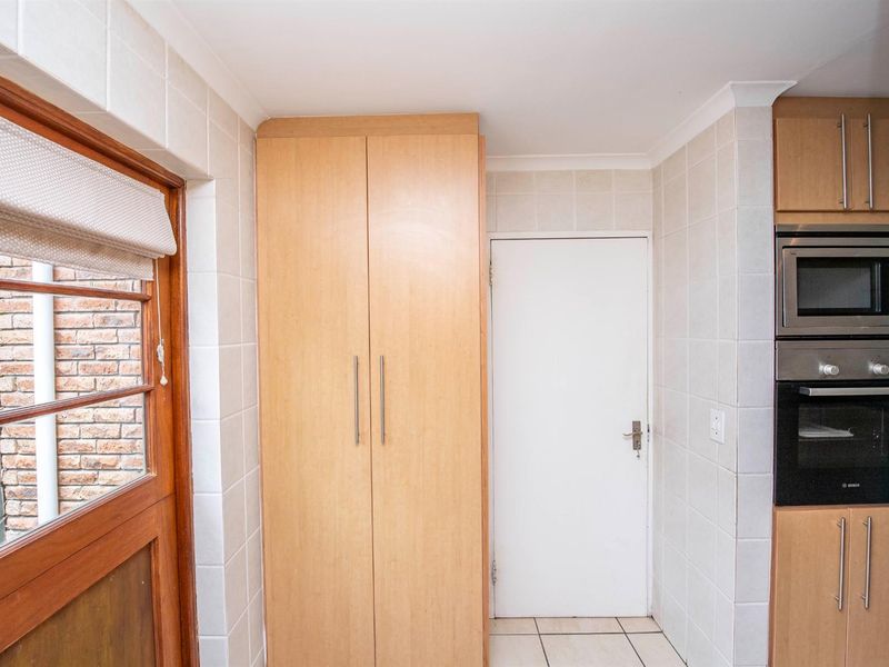 3 Bedroom Townhouse To Let In Welgevonden Estate - Photo 10