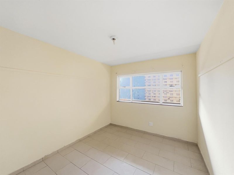 2-bedroom apartment for sale in South Beach, Durban, KwaZulu-Natal - Photo 10