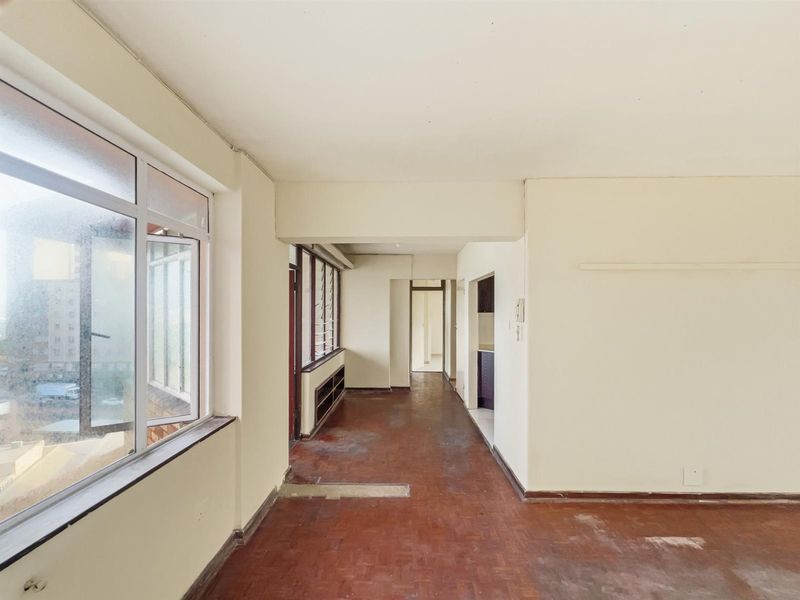 2-bedroom apartment for sale in South Beach, Durban, KwaZulu-Natal - Photo 5