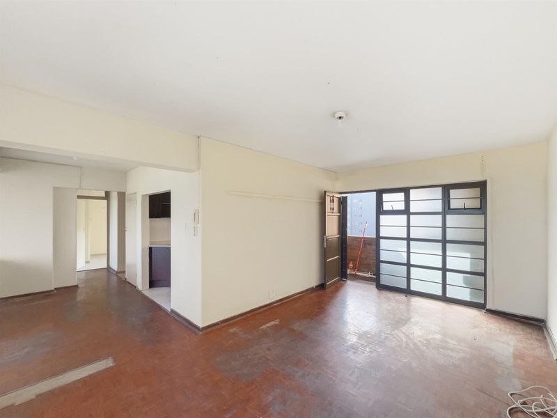 2-bedroom apartment for sale in South Beach, Durban, KwaZulu-Natal - Photo 4