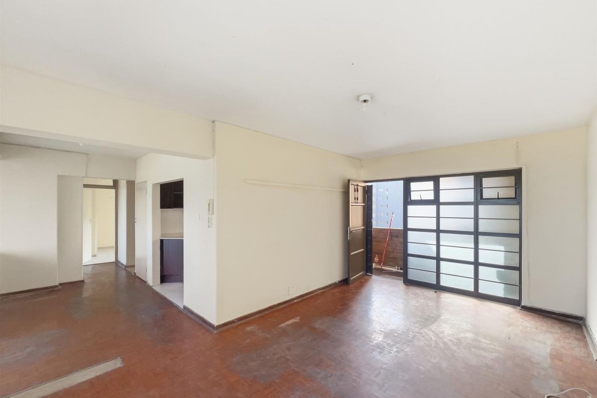 2-bedroom apartment for sale in South Beach, Durban, KwaZulu-Natal - Photo 4