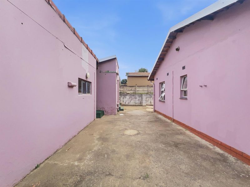 3 Bedroom House For Sale in Hillary, Durban, KwaZulu-Natal - Photo 9