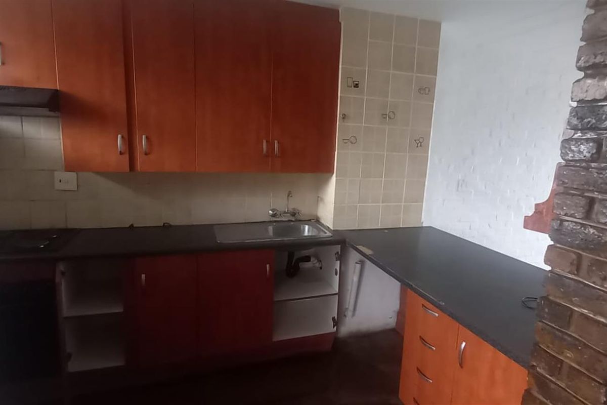 Well-Located 2-Bedroom Apartment - Value for Money - Photo 3