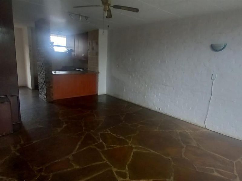 Well-Located 2-Bedroom Apartment - Value for Money - Photo 5