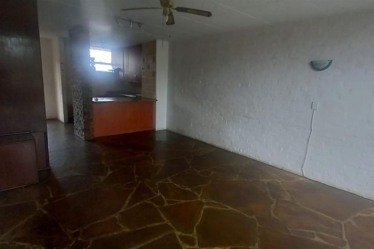 Well-Located 2-Bedroom Apartment - Value for Money - Photo 5